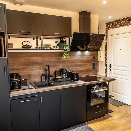 Indus - Jardin, Netflix Et Parking - Le Manoir Aux Pommes *