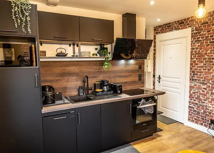 Indus - Jardin, Netflix Et Parking - Le Manoir Aux Pommes *