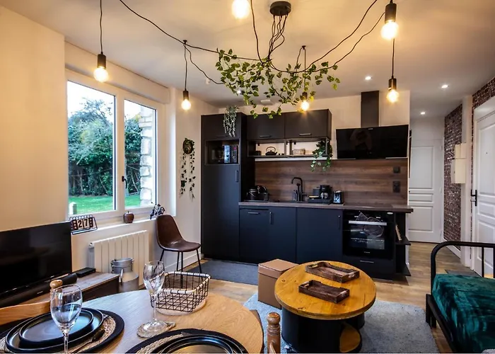 Indus - Jardin, Netflix Et Parking - Le Manoir Aux Pommes Apartamento